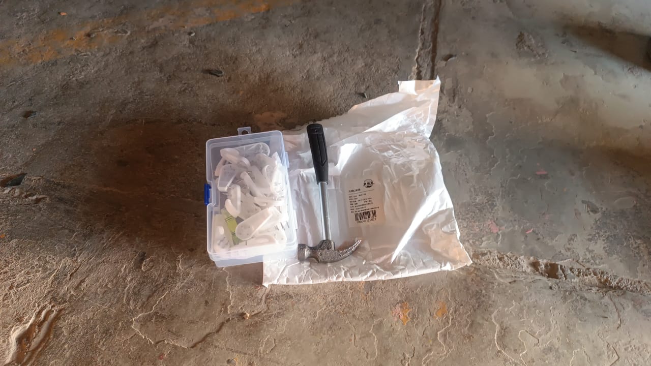 33 in 1 Picture Hangers Photos Hanging Hardware Kit (1 Set) 33 in 1 Picture Hangers Photos Hanging Hardware Kit (1 Set)